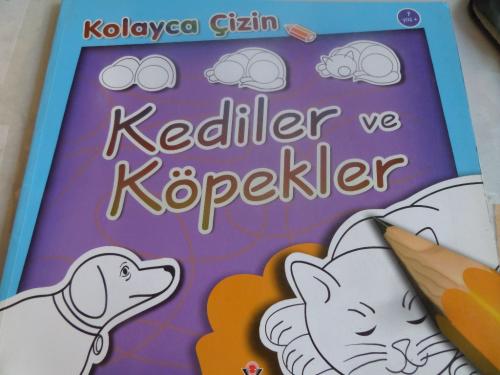 Kolayca Çizin Kediler ve Köpekler